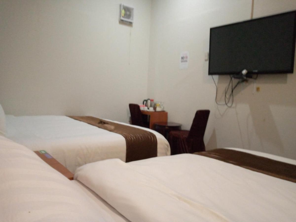 Hotel Belangi Syariah Taakengon Mitra Reddoorz Takengon エクステリア 写真