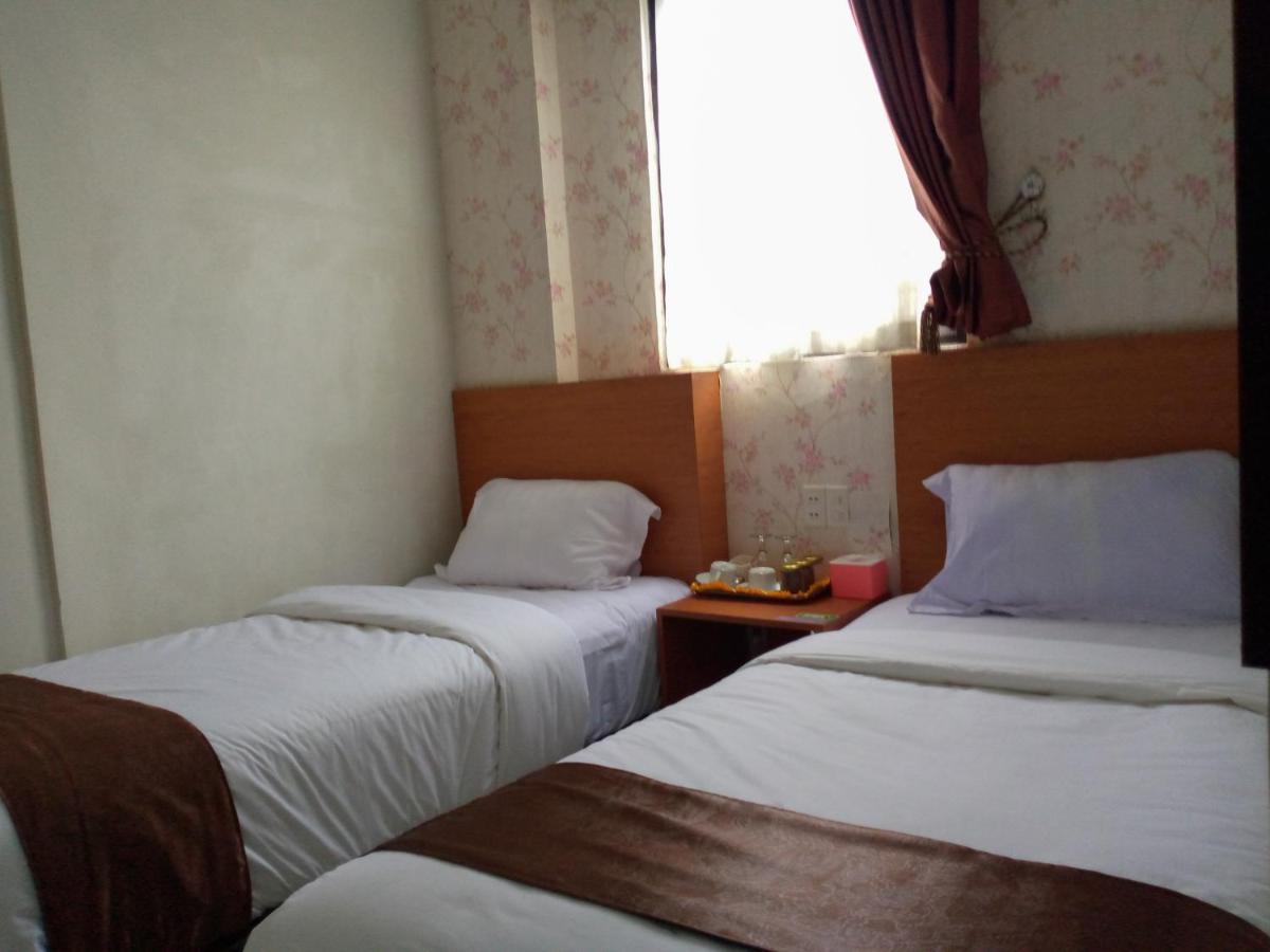 Hotel Belangi Syariah Taakengon Mitra Reddoorz Takengon エクステリア 写真