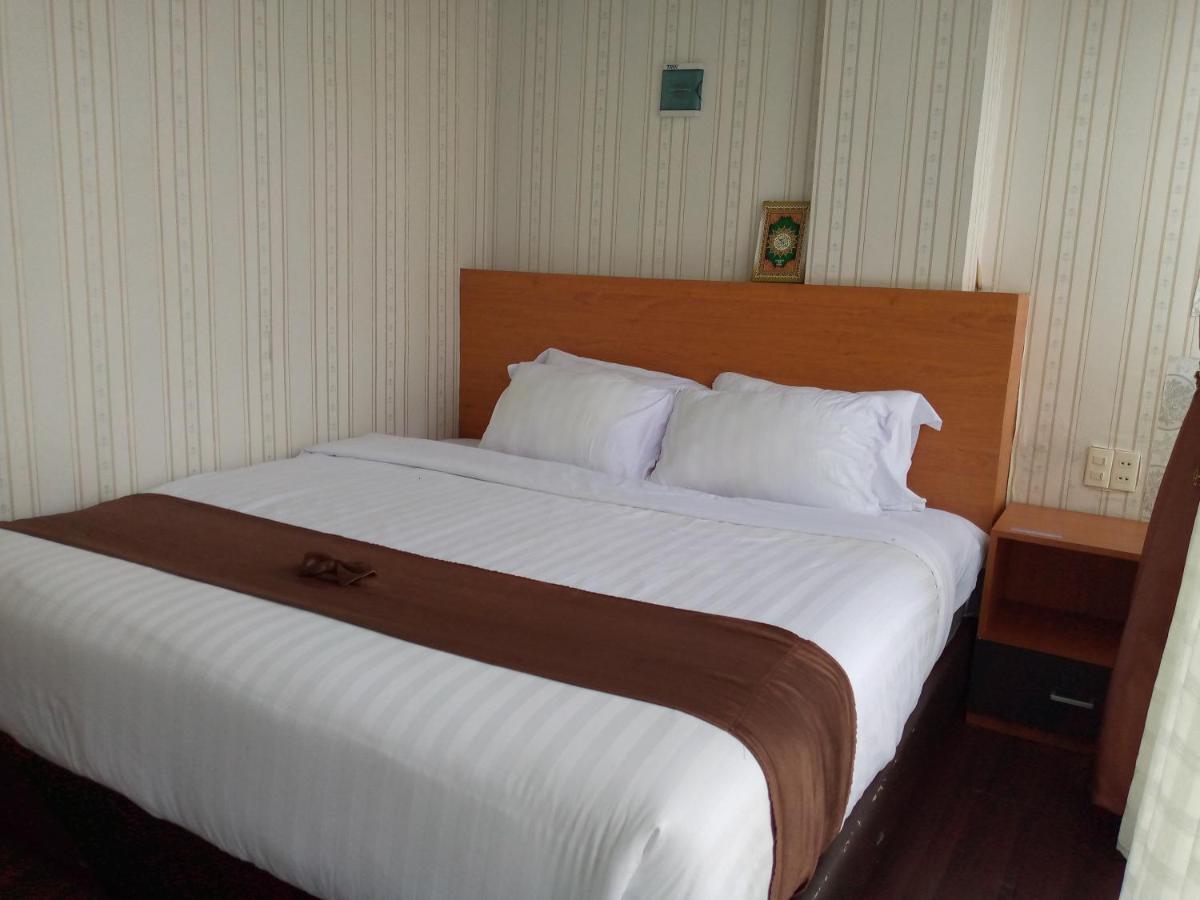 Hotel Belangi Syariah Taakengon Mitra Reddoorz Takengon エクステリア 写真