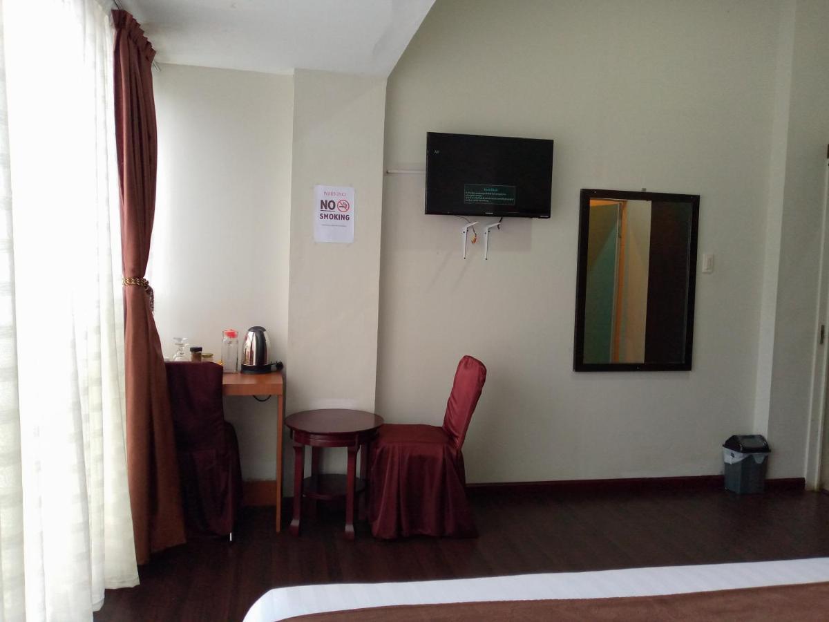 Hotel Belangi Syariah Taakengon Mitra Reddoorz Takengon エクステリア 写真